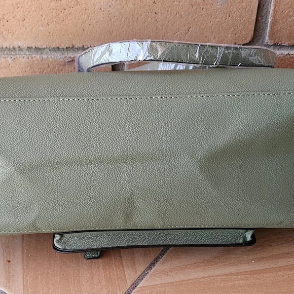 NWT London Fog Sophia Pebble Tote Olive Green 100th Anniversary - Picture 5 of 10